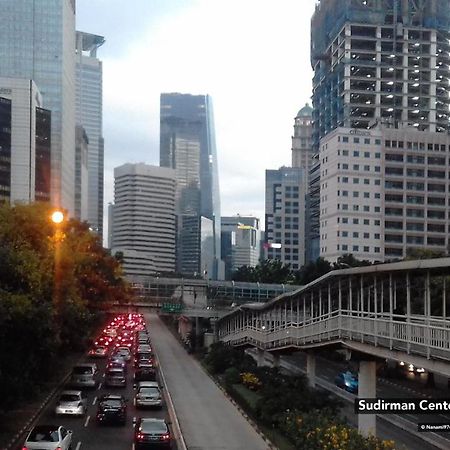 Zen Rooms Patra Kuningan Syariah Jakarta Exteriör bild