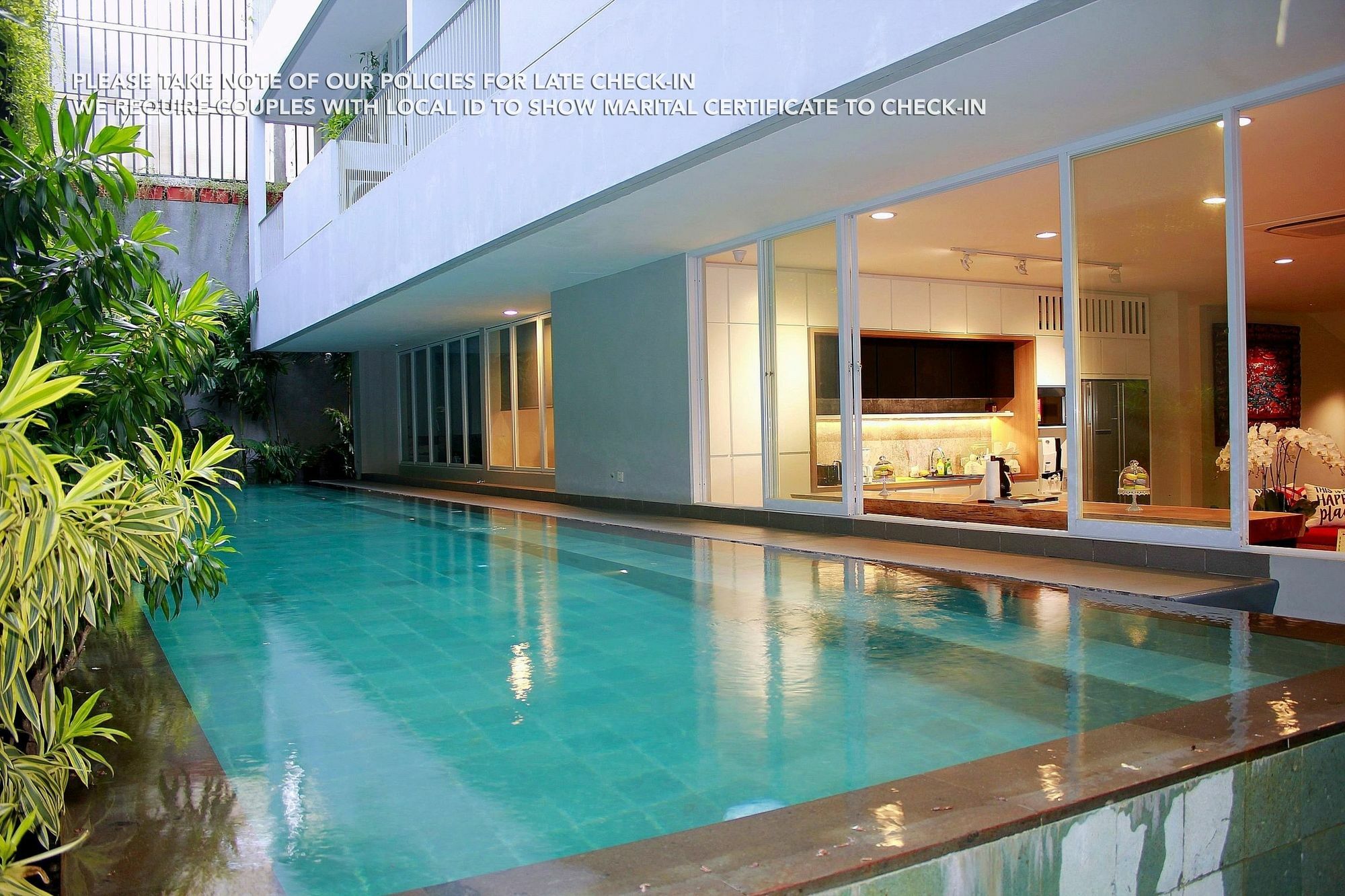 Zen Rooms Patra Kuningan Syariah Jakarta Exteriör bild